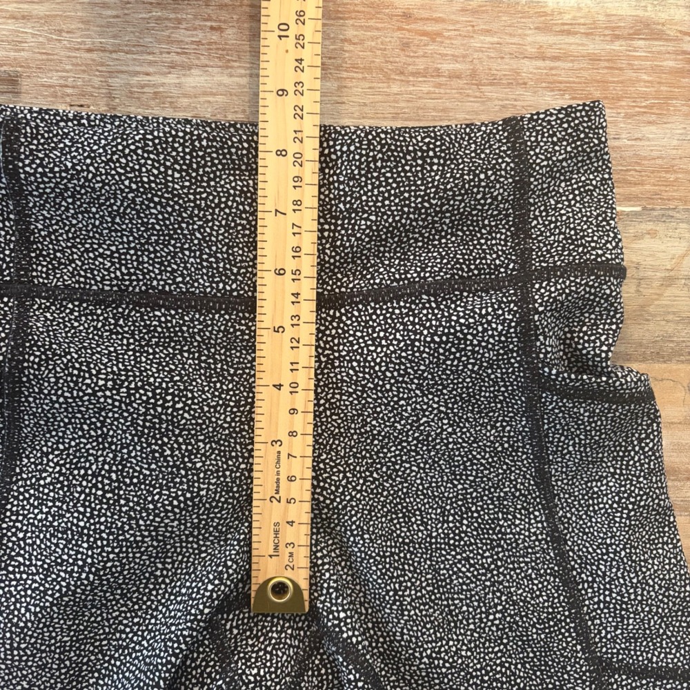 Lululemon Tight Stuff Tight II Black White Dot Splatter Leggings Sz 6 Reflective - Picture 10 of 11